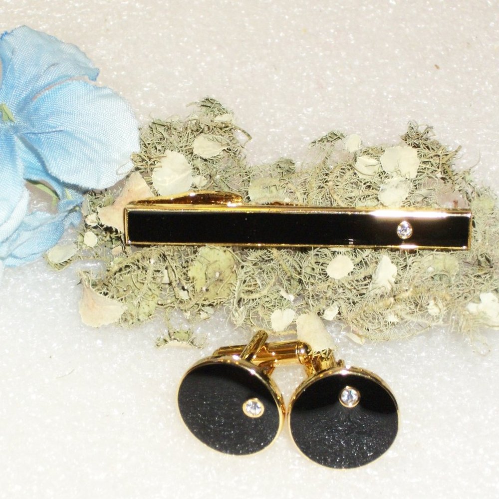 Black Enamel & Crystal Pair of Cufflinks + Tie Bar Set Gold Tone NWOT